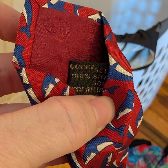 Silk Gucci Dolphin Neck Tie - Picture 4 of 4